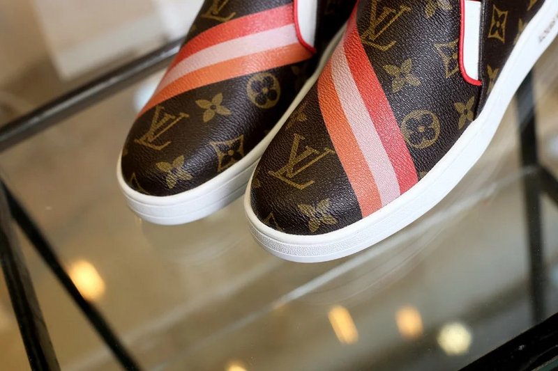 LV Loafers Women--043